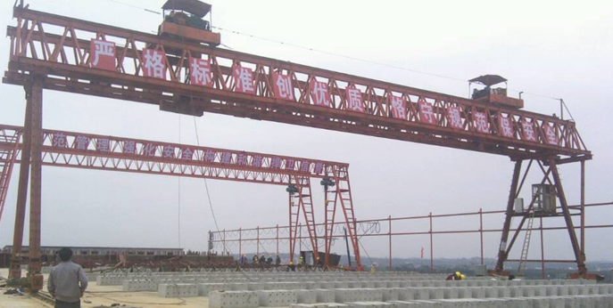 架橋建路用的T型梁造價要多少？提梁機該怎么選擇？價格是多少呢？